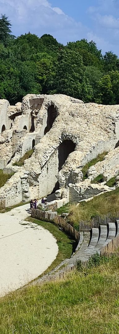 Amphithéâtre de Saintes 