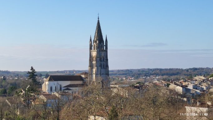 #Clocher du prieuré Saint-Eutrope